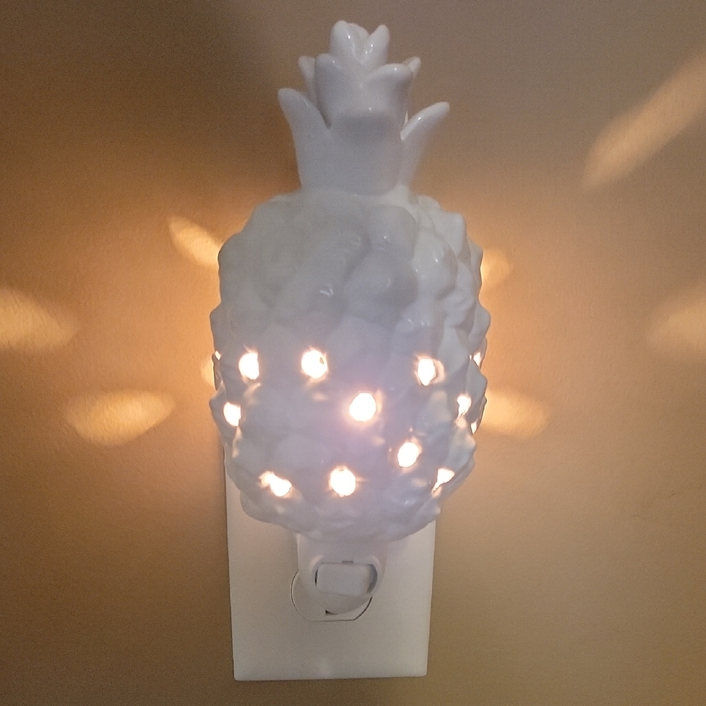 Scentsy Pineapple Wax Warmer